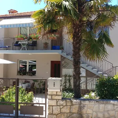 Adriana בית הארחה